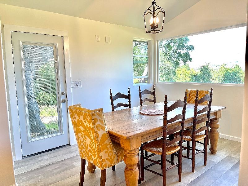 Furnished Finder property 373282_2 photo 5