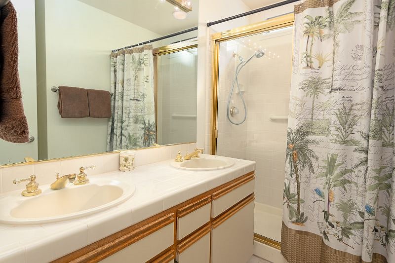 Furnished Finder property 373301_1 photo 15