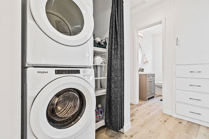 Full size washer & Dryer