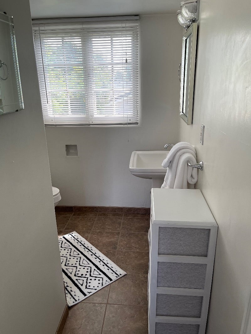 Clean towels and other amenities are included. We provide two robes to cover up and get ready for those important work schedules.
