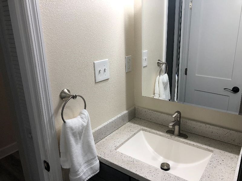 Furnished Finder property 373502_1 photo 20