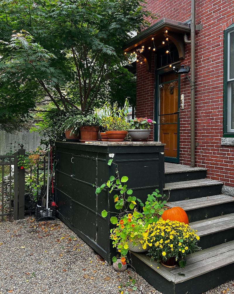 Entrance to apartment