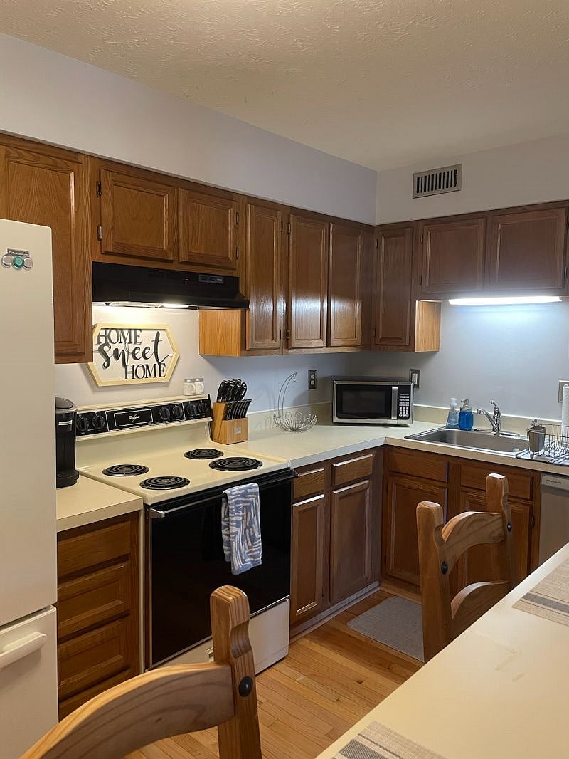 Furnished Finder property 373706_1 photo 10