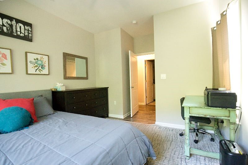 Furnished Finder property 373841_1 photo 9