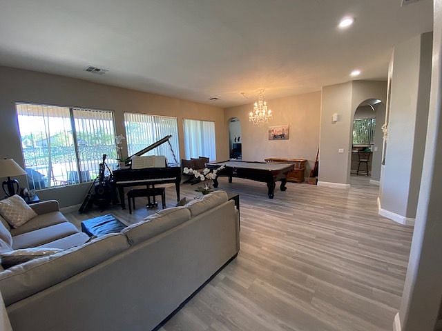 Furnished Finder property 373899_1 photo 8