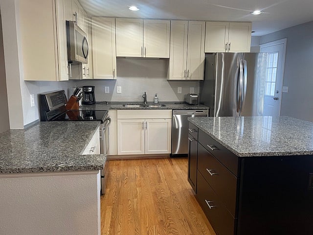 Furnished Finder property 373915_1 photo 8