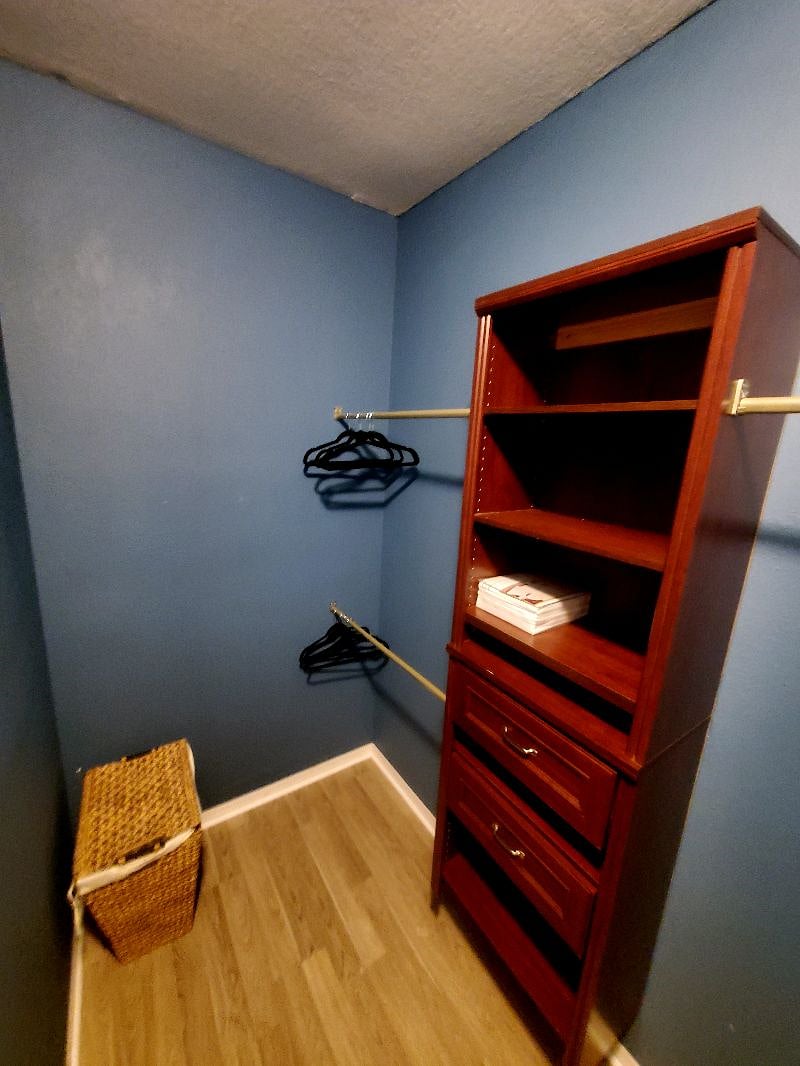 Walk In Closet