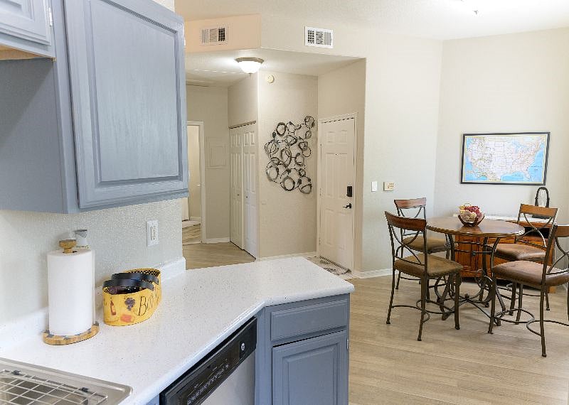 Furnished Finder property 373982_1 photo 18