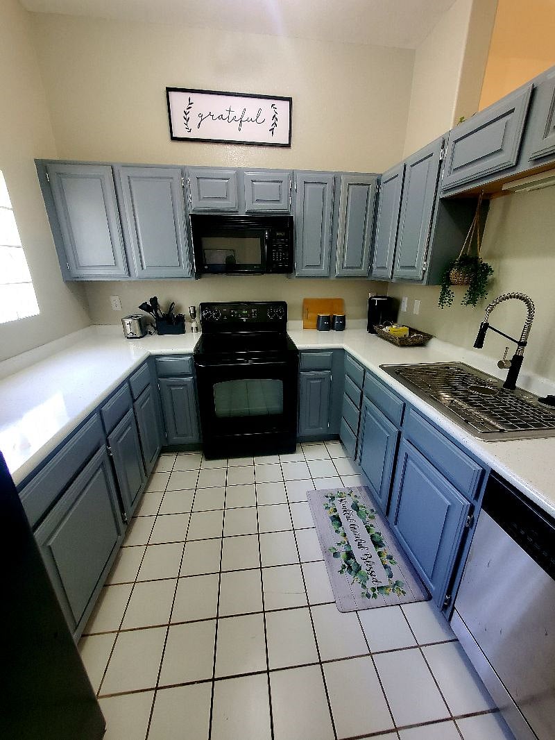 Furnished Finder property 373982_1 photo 16
