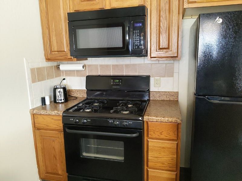 Furnished Finder property 374013_2 photo 15