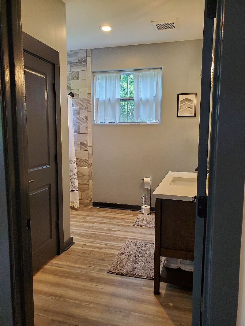 Furnished Finder property 374028_1 photo 24