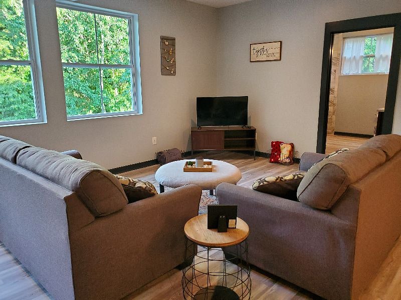 Furnished Finder property 374028_1 photo 12