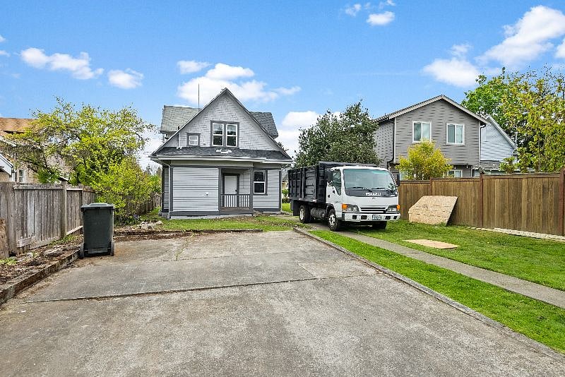 Furnished Finder property 374146_1 photo 26