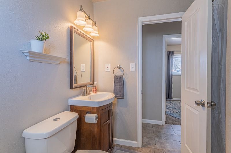 Furnished Finder property 374150_1 photo 9