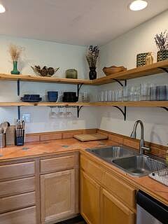 Furnished Finder property 374179_1 photo 6