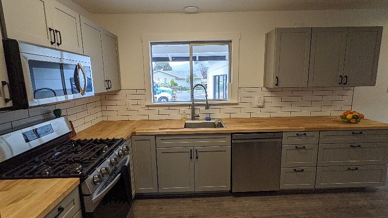 Furnished Finder property 374357_1 photo 6