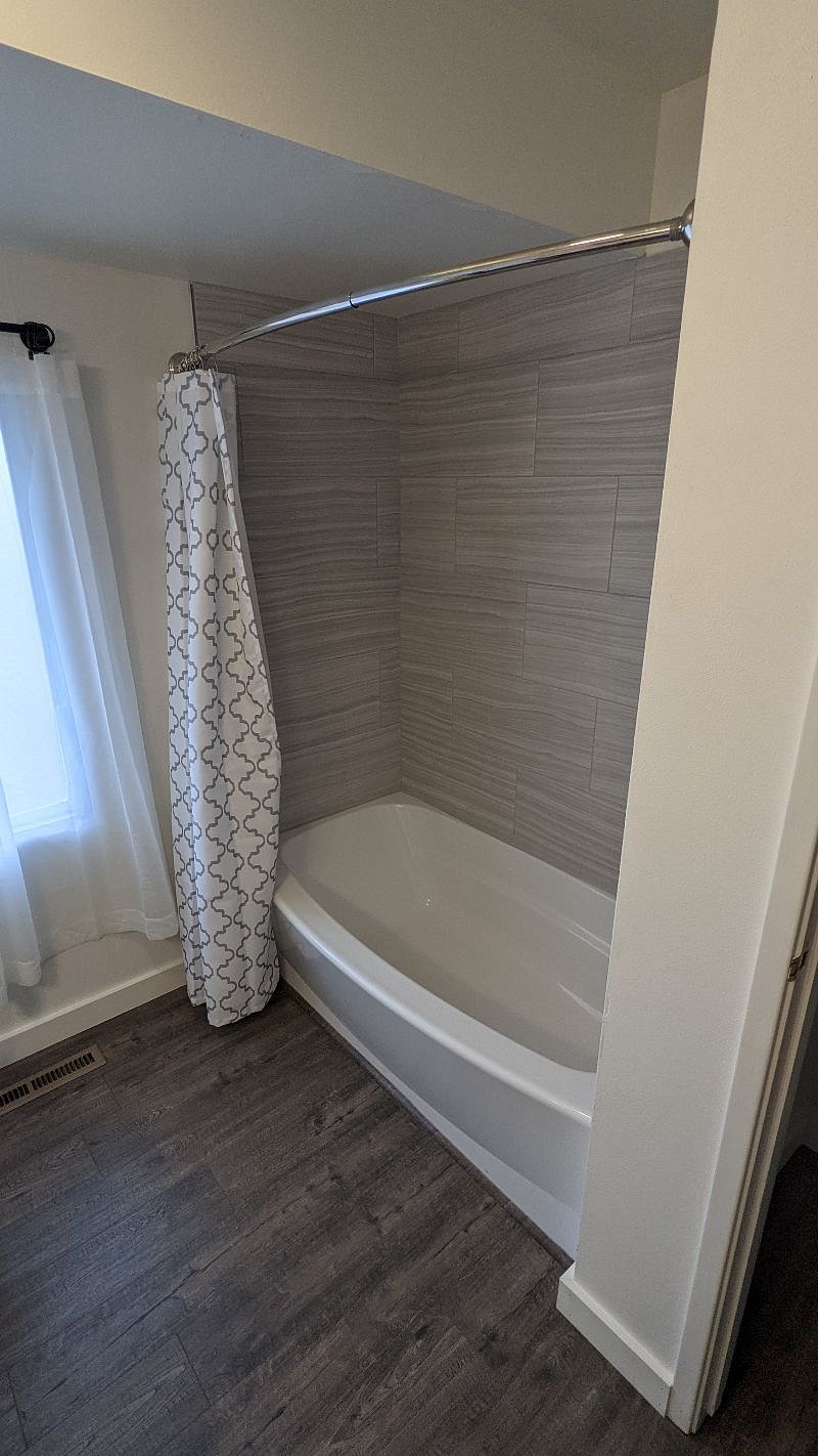 Furnished Finder property 374357_1 photo 8