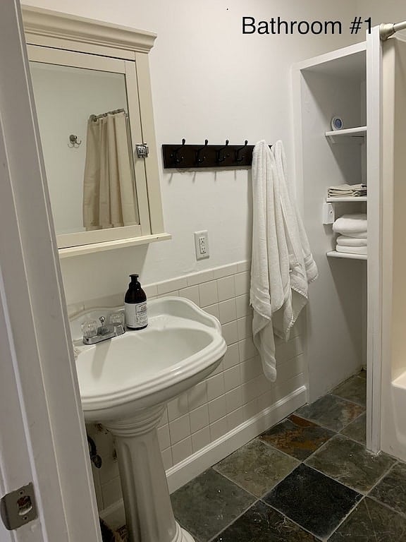 Furnished Finder property 374381_1 photo 18