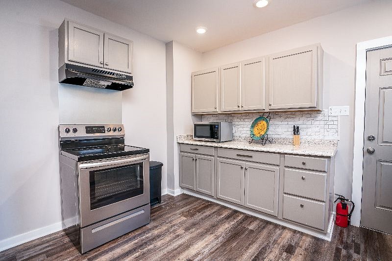 Furnished Finder property 374407_1 photo 4