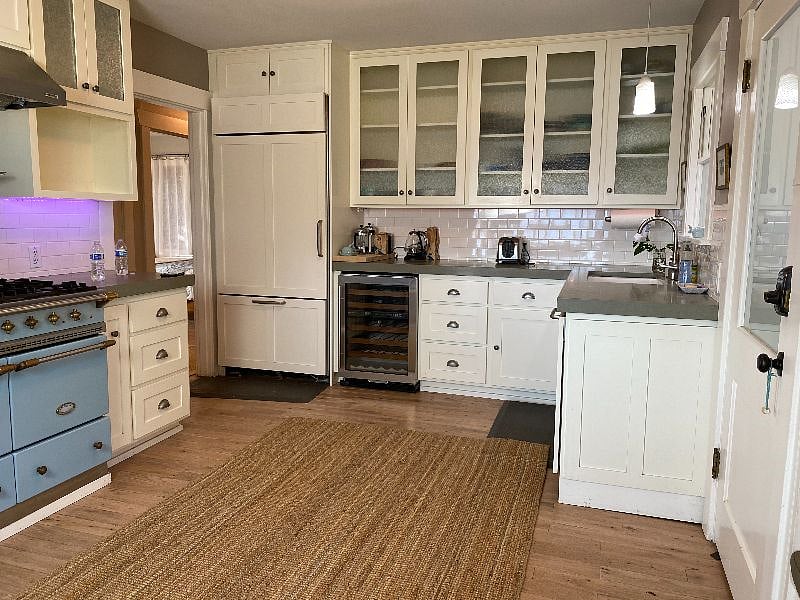 Furnished Finder property 374479_1 photo 12
