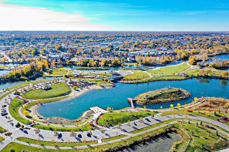 Esther Simplot Park and the Boise Greenbelt, which runs 20+ miles across the city, is steps away from the house!