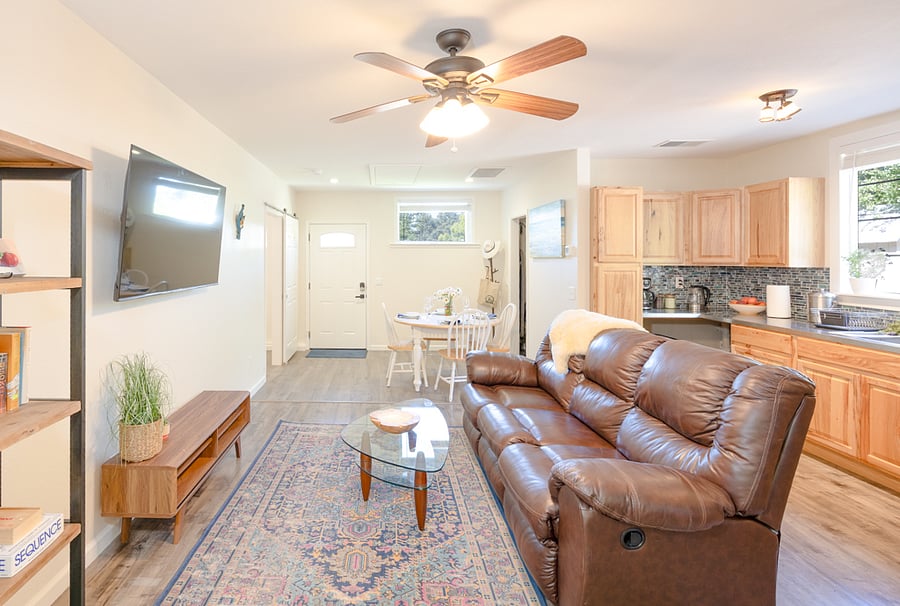 Furnished Finder property 374530_1 photo 24
