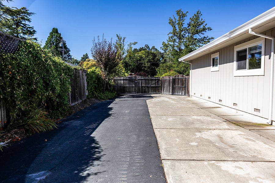Furnished Finder property 374530_1 photo 27