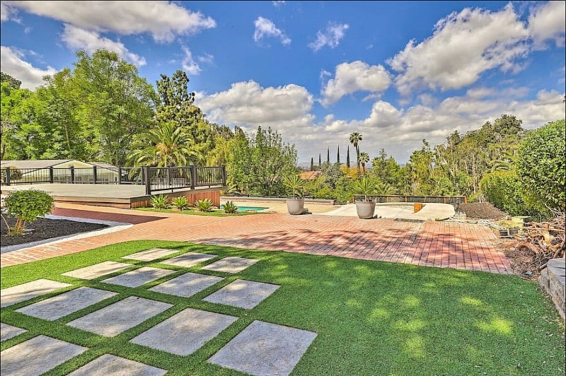 Furnished Finder property 374597_1 photo 30