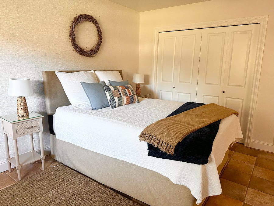 Large bedroom with wall of closets - lots of storage!