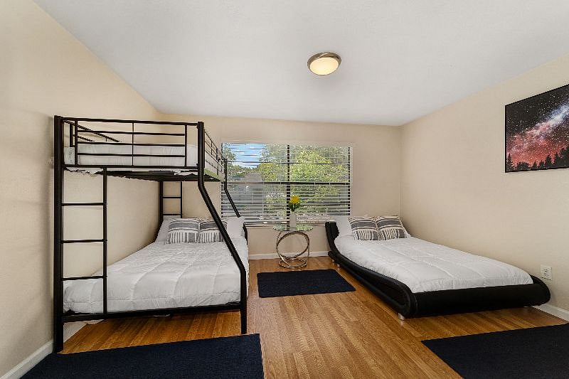 Furnished Finder property 374708_1 photo 23