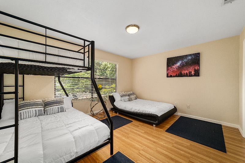 Furnished Finder property 374708_1 photo 25