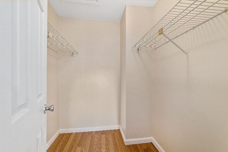 Furnished Finder property 374708_1 photo 26