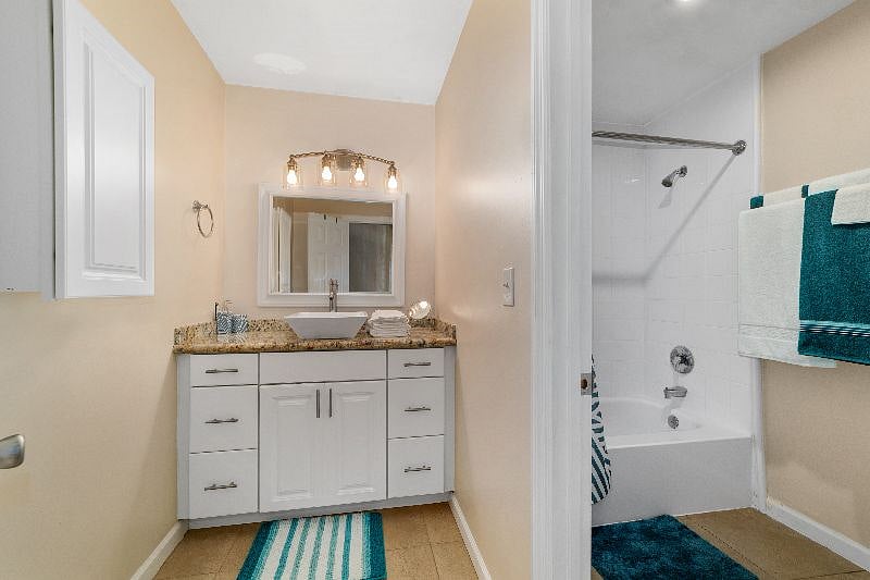Furnished Finder property 374708_1 photo 27