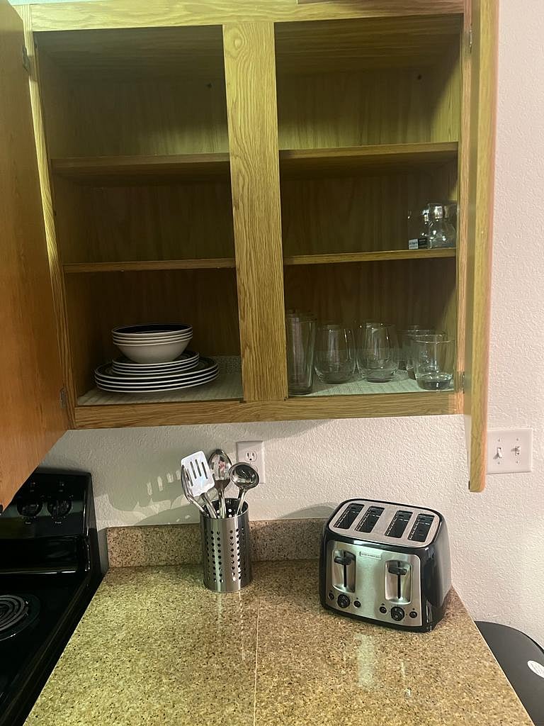 Furnished Finder property 374733_2 photo 11