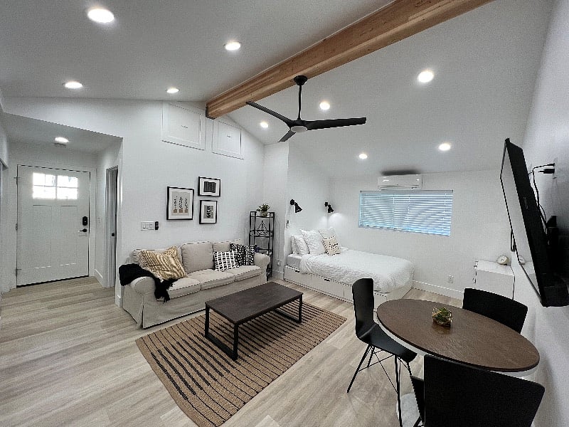 Furnished Finder property 374742_1 photo 25