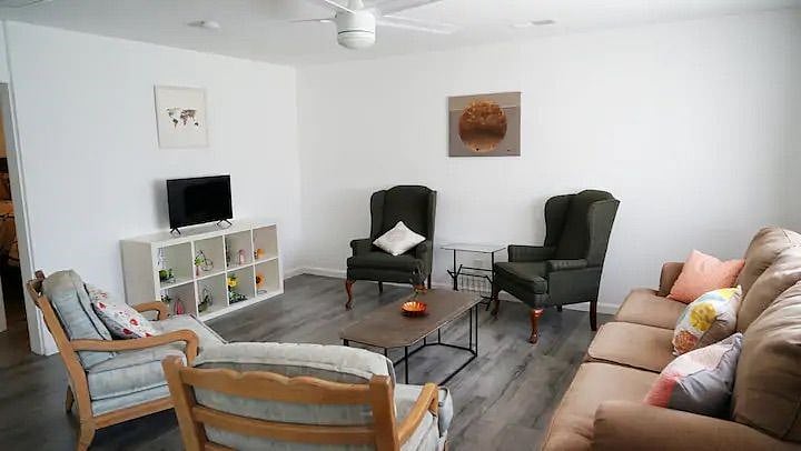 Furnished Finder property 374743_3 photo 5