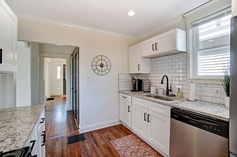 Furnished Finder property 374750_1 photo 8