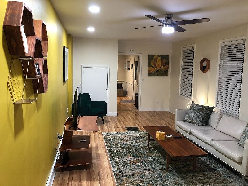 Furnished Finder property 374841_1 photo 15
