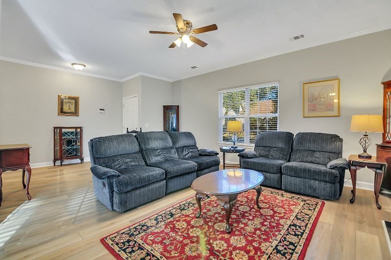 Furnished Finder property 374930_1 photo 3