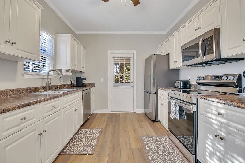 Furnished Finder property 374930_1 photo 9