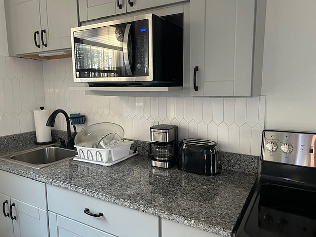 Furnished Finder property 374939_1 photo 10