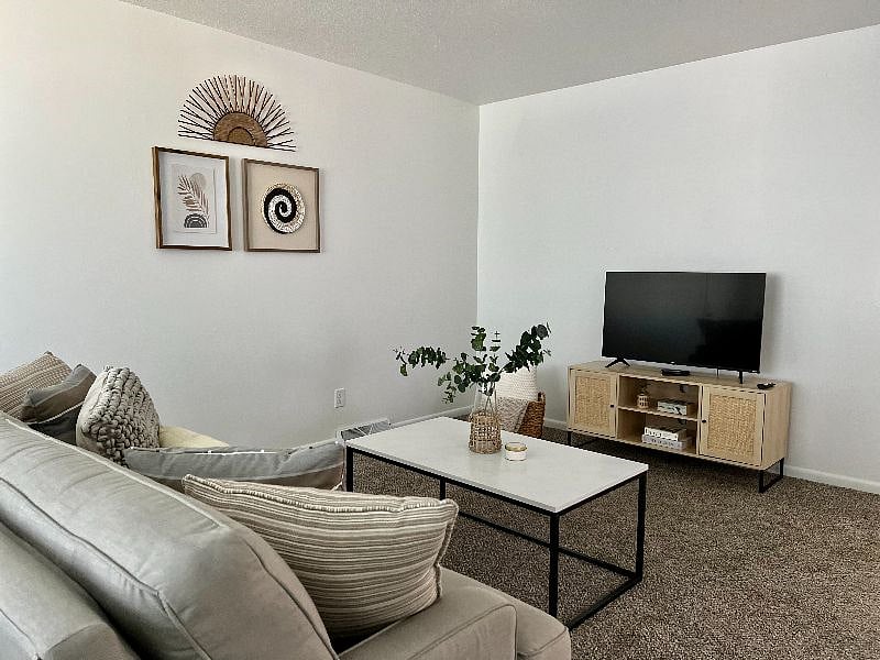 Furnished Finder property 374947_1 photo 17