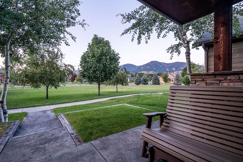 Furnished Finder property 374967_1 photo 2