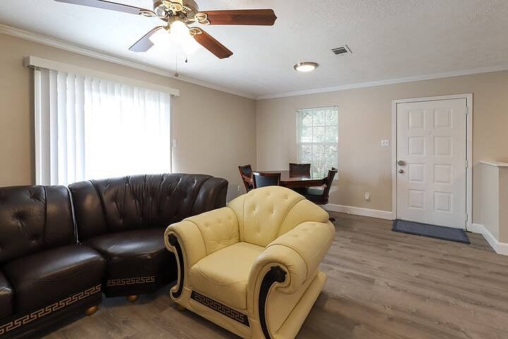 Furnished Finder property 374983_1 photo 2