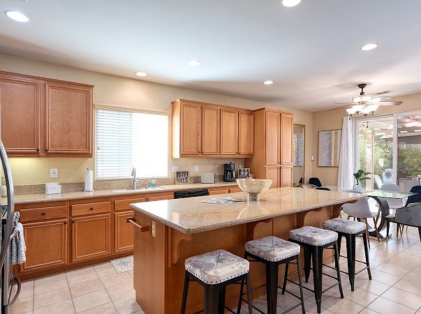 Furnished Finder property 375018_1 photo 6