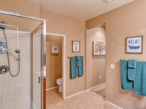Furnished Finder property 375018_1 photo 17