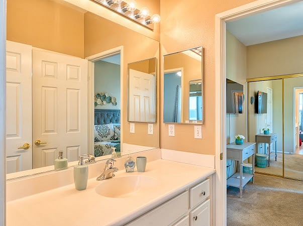 Furnished Finder property 375018_1 photo 25