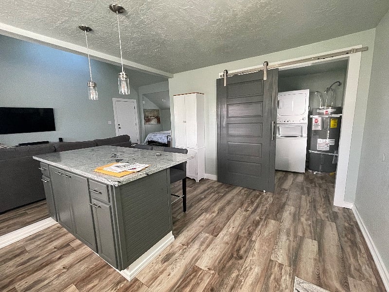 Furnished Finder property 375044_1 photo 3