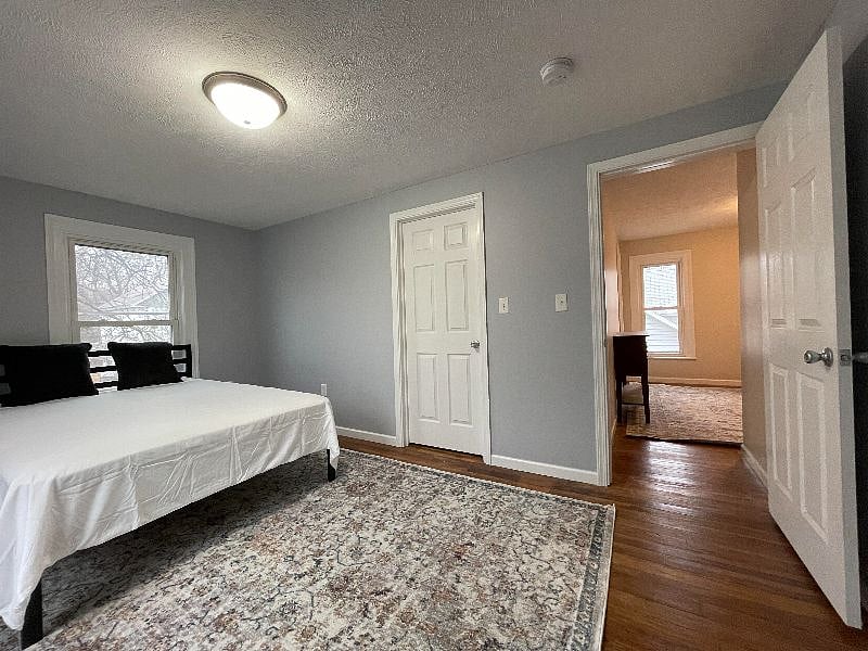 Upstairs bedroom with queen bed