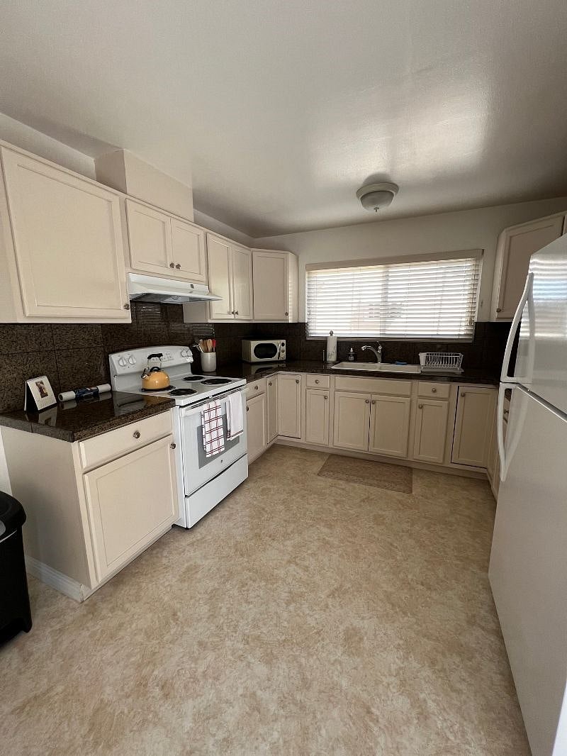 Furnished Finder property 375087_1 photo 7